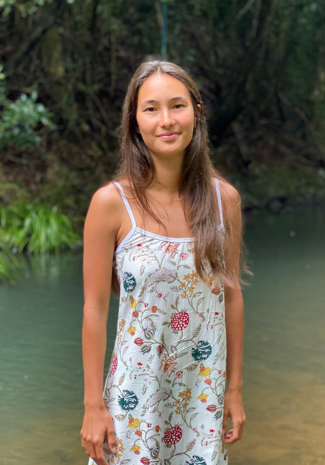 Isa Dress - Short (green/red flowers)